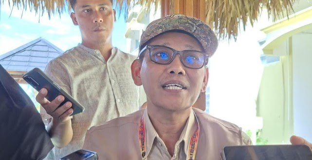kepala-kantor-wilayah-kementerian-haji-dan-umroh-provinsi-ntb-lalu-muhammad-amin-jumat-152026-foto-ahmad-viqidetikbali-1777611854043_169